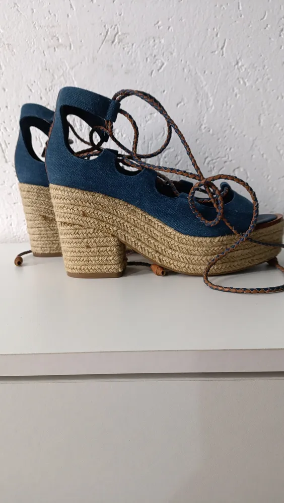 Sandália salto Positano Laceup Platform Espadrille 9 Tory Bu