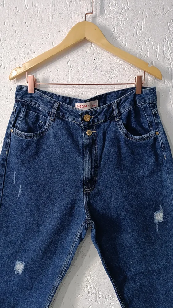 Calça jeans cintura alta Tam 44 barra destroyer Pisom