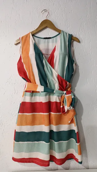 Vestido listrado amarração Tam M Equus