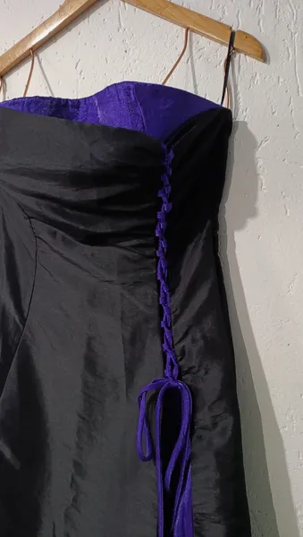 vestido de festa longo sunup preto e roxo vintage y2k tam m