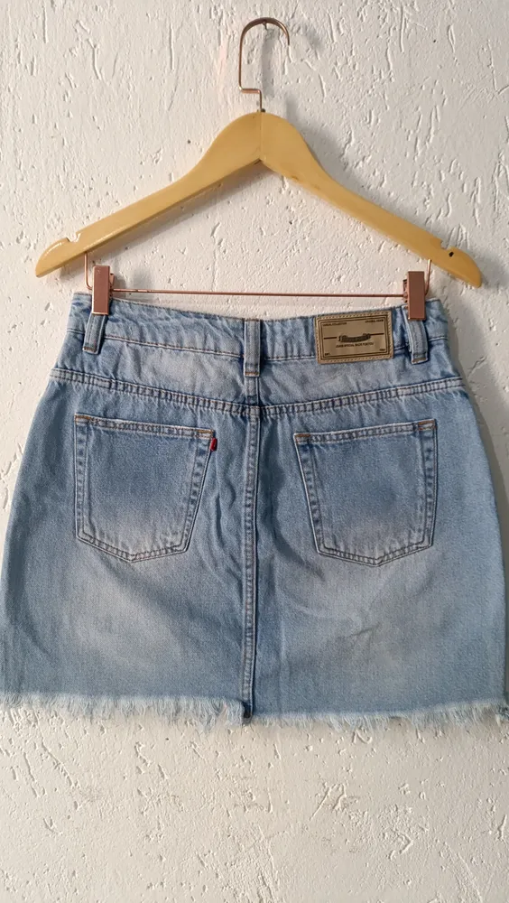 Saia jeans lavagem clara Tam 40 Revanche