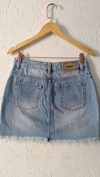 Saia jeans lavagem clara Tam 40 Revanche