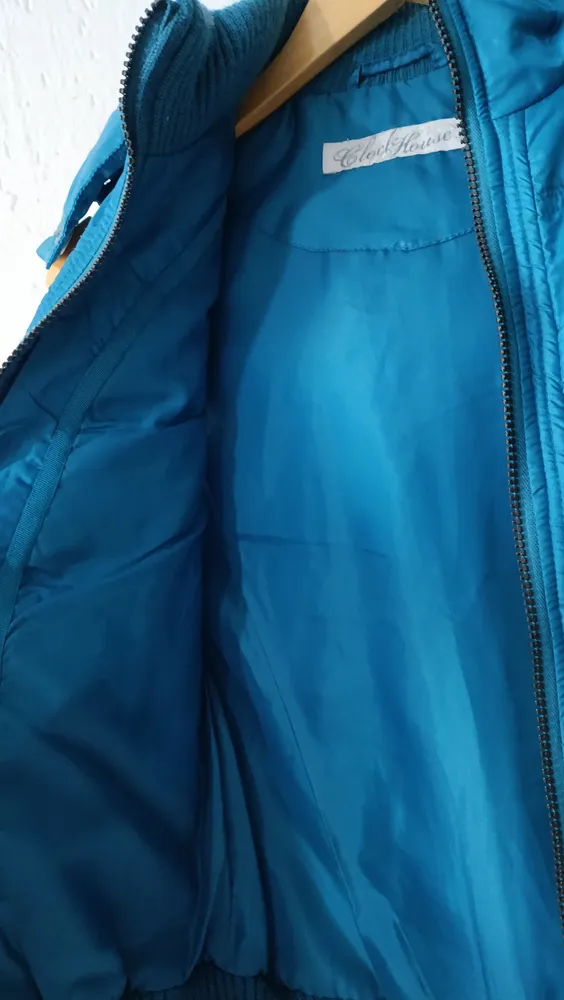 Colete Puffer com capuz pêlos sintéticos Tam P Clock House