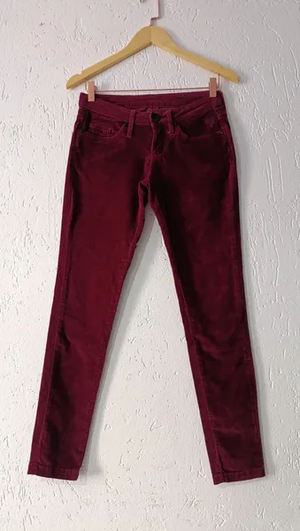 Calça skinny veludo vinho Tam 36 Cavalera