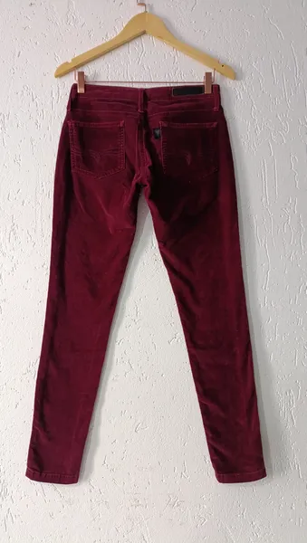 Calça skinny veludo vinho Tam 36 Cavalera