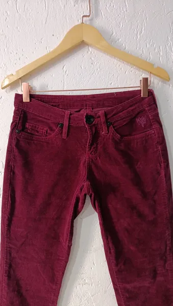 Calça skinny veludo vinho Tam 36 Cavalera
