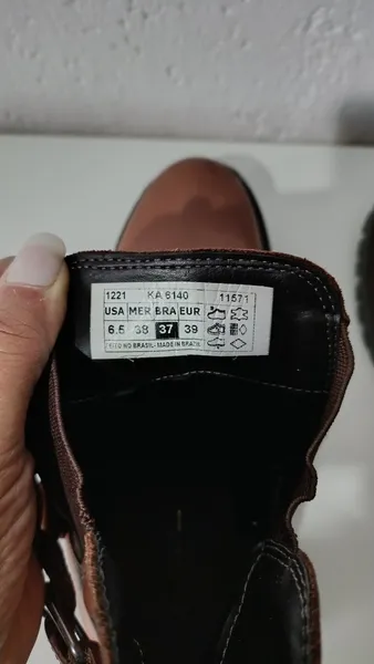 Bota Chelsea couro legítimo 36 Martinez