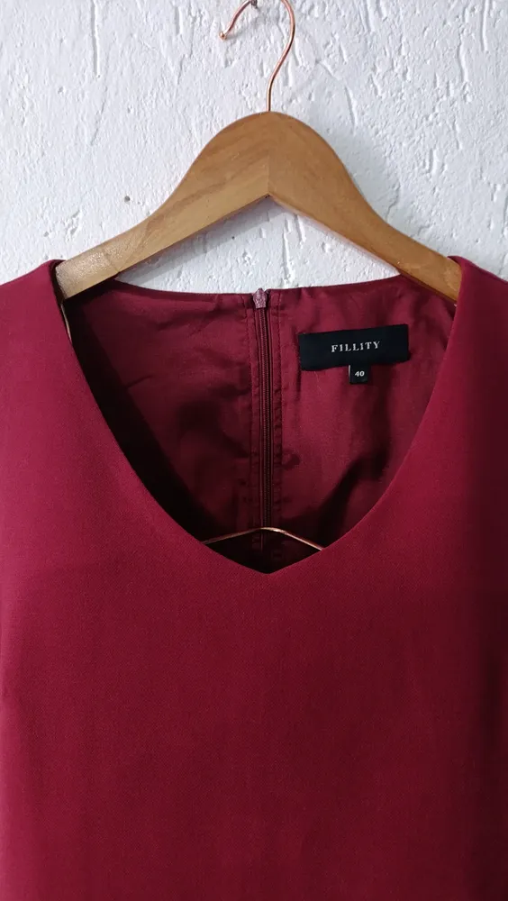 Vestido alfaiataria curto Tam 40 vinho bordô Fillity