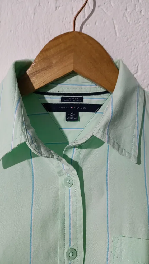 Camisa feminina classic fit Tam PP Tommy Hilfiger