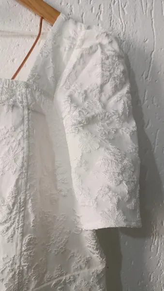 Vestido branco 2XL jacquard manga bufante