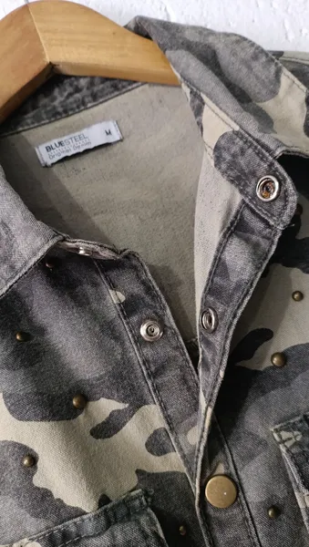 Camisa camuflada feminina Tam M