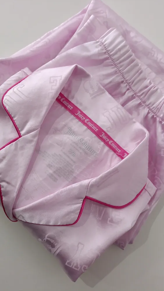 Pijama americano infantil em cetim rosa