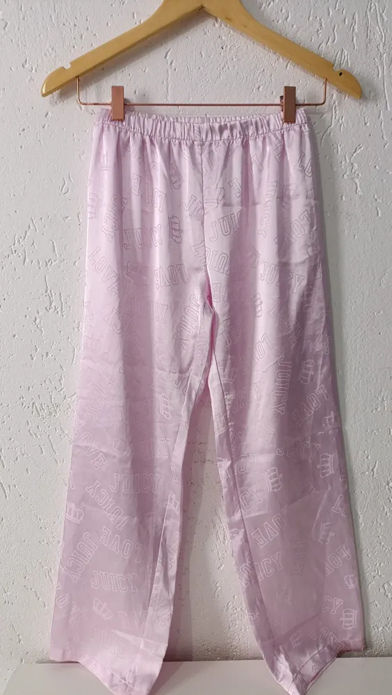 Pijama americano infantil em cetim rosa