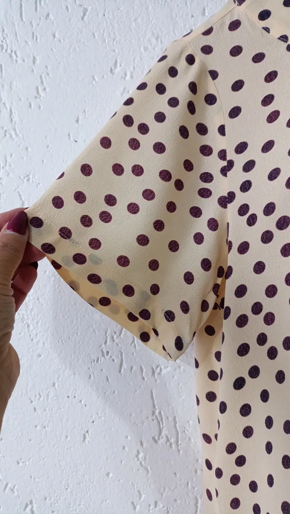 Blusa ampla poá manga curta Tam 34
