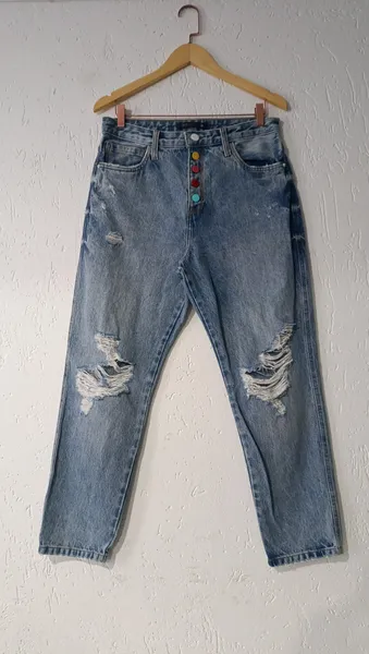 Calça jeans cintura alta tam 42 botões coloridos  Blue Steel