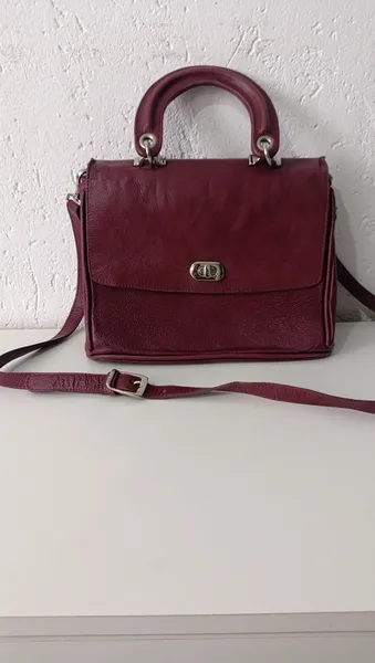 Bolsa em couro legítimo marsala Dona Prisca