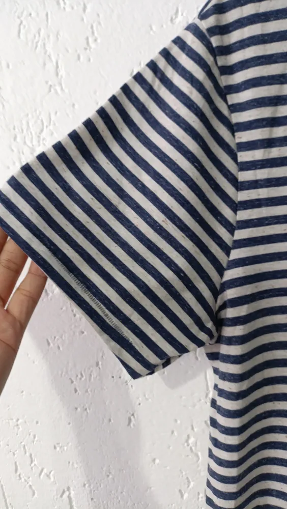 Camiseta masculina listrada G Guess