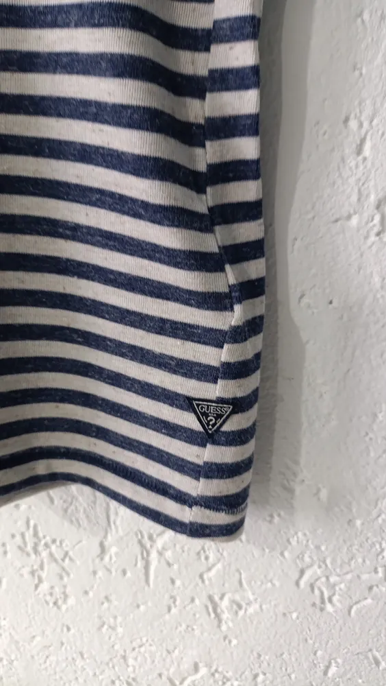 Camiseta masculina listrada G Guess