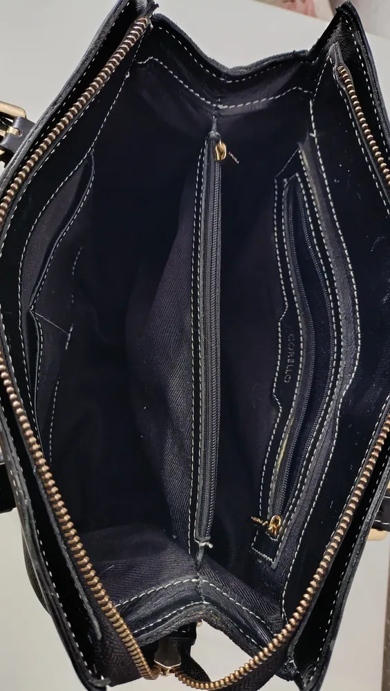 Bolsa tote estruturada couro preta Corello