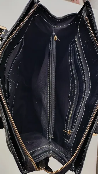 Bolsa tote estruturada couro preta Corello