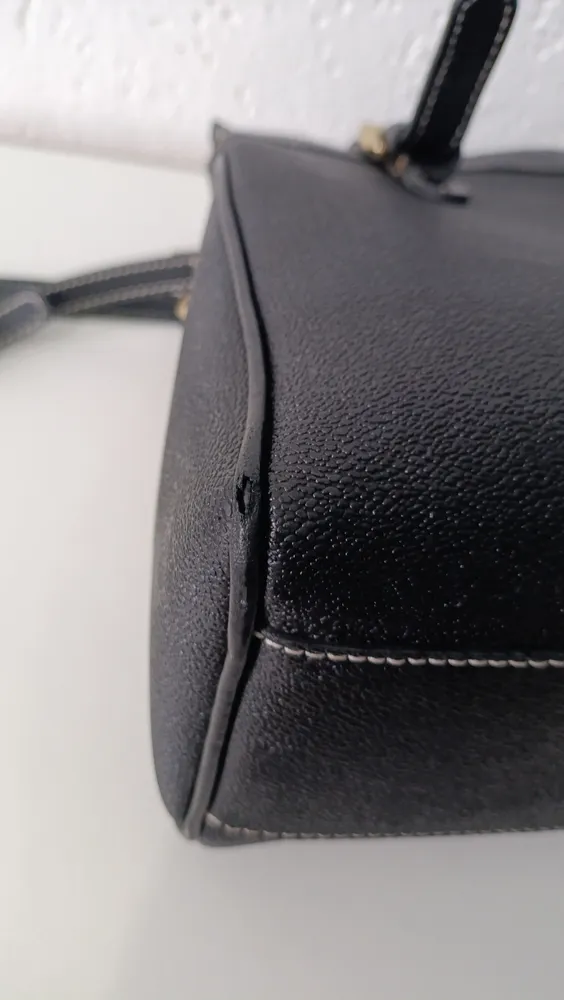 Bolsa tote estruturada couro preta Corello