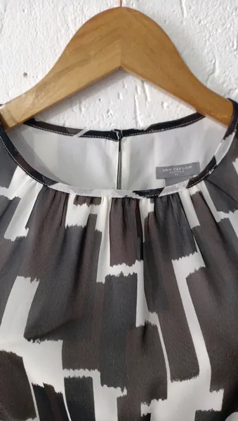 Vestido estampa geométrica 4P Ann Taylor Petites