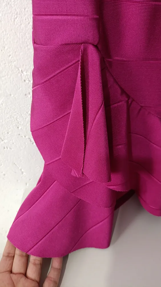 Vestido midi bandagem fucsia pink P Thais Rodrigues