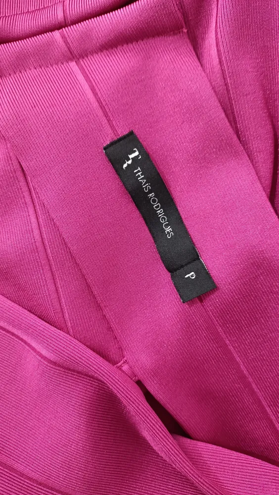 Vestido midi bandagem fucsia pink P Thais Rodrigues