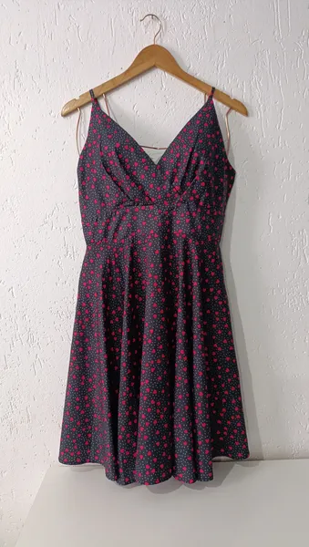 Vestido preto poá corações G