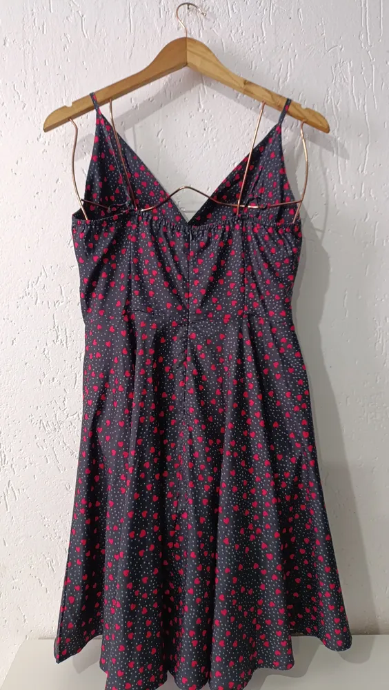 Vestido preto poá corações G
