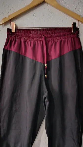 Calça esportiva feminina Tam M Dash Me