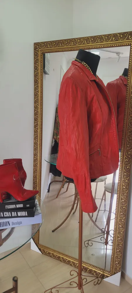 jaqueta couro vermelha