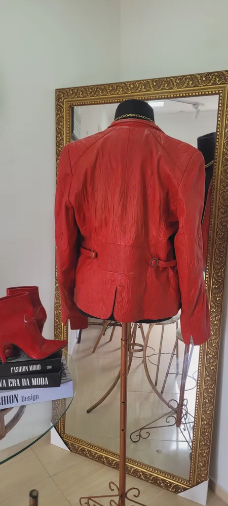 jaqueta couro vermelha