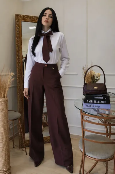 Calça Camisa e gravata