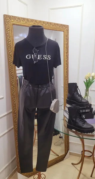 Calça couro Eco