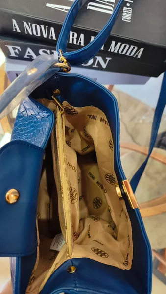 Bolsa Azul em croco
