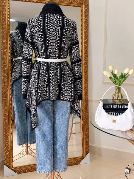 Cardigã Feminino