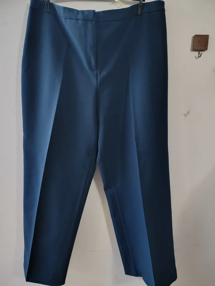 Terno Azul Petróleo
