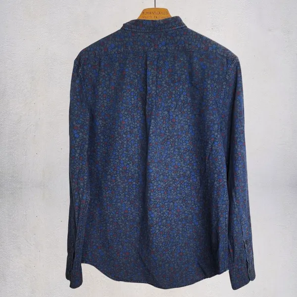 camisa brechó masculina slim fit azul escuro floral