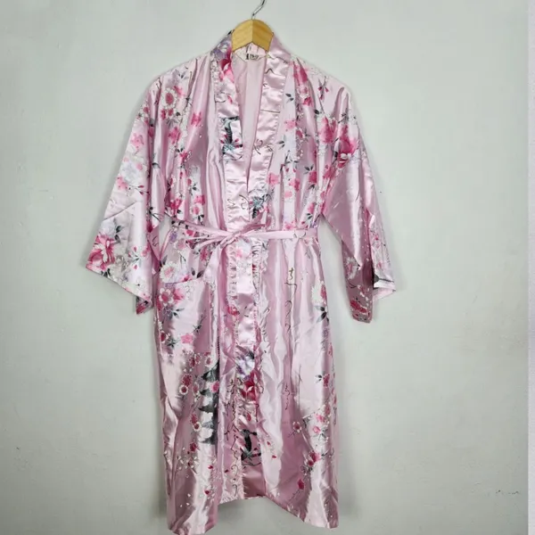 Robe Quimono Floral Rosé Brechó Estilo Japonês Cetim