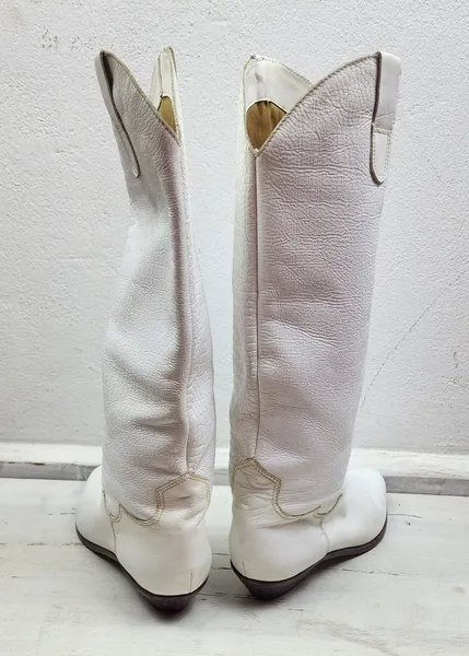 Bota Brechó Western Branca Couro Legítimo
