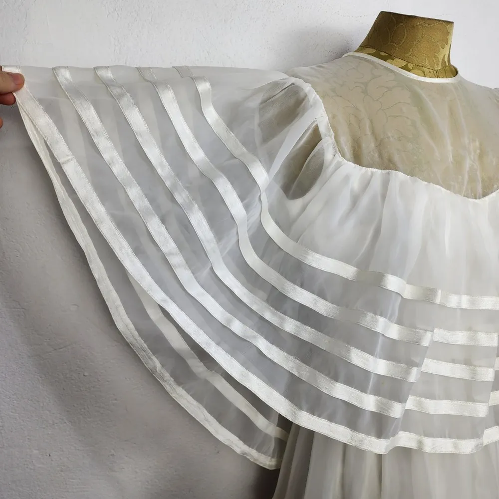 Brechó Vestido Vintage Anos 70 Chiffon Branco Romântico