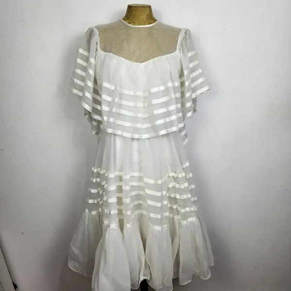 Brechó Vestido Vintage Anos 70 Chiffon Branco Romântico
