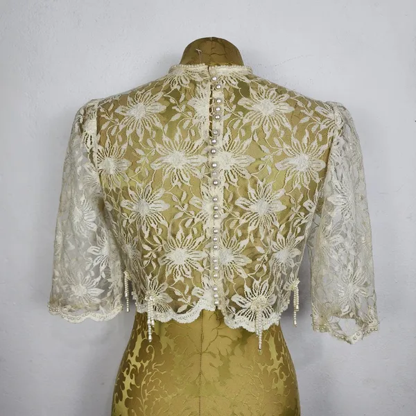 Brechó Bolero Renda Pérolas Anos 60 Vintage Floral