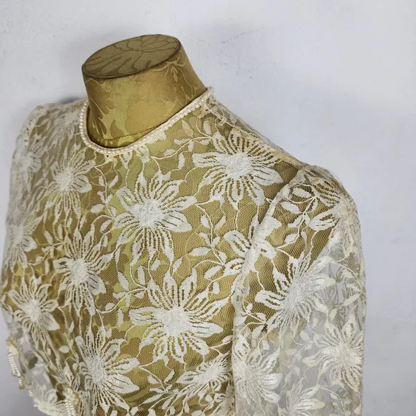 Brechó Bolero Renda Pérolas Anos 60 Vintage Floral