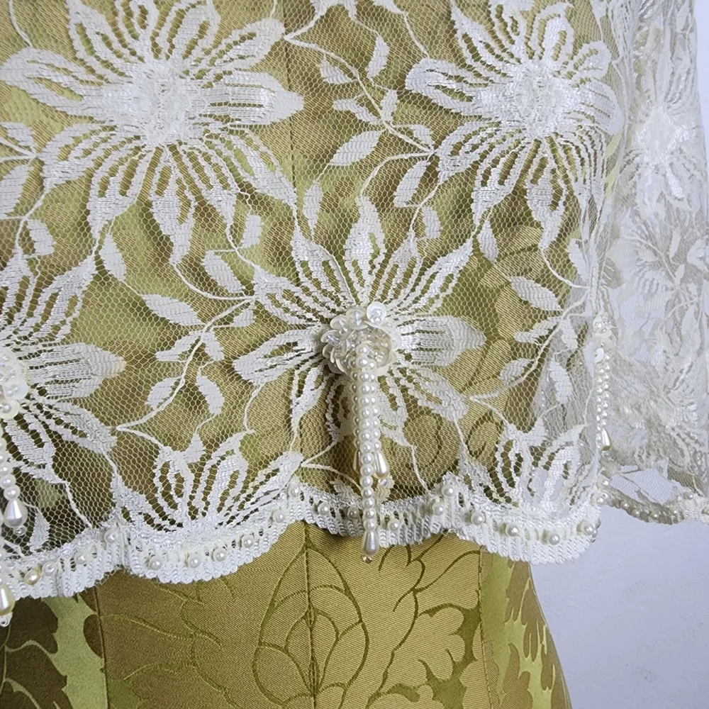 Brechó Bolero Renda Pérolas Anos 60 Vintage Floral
