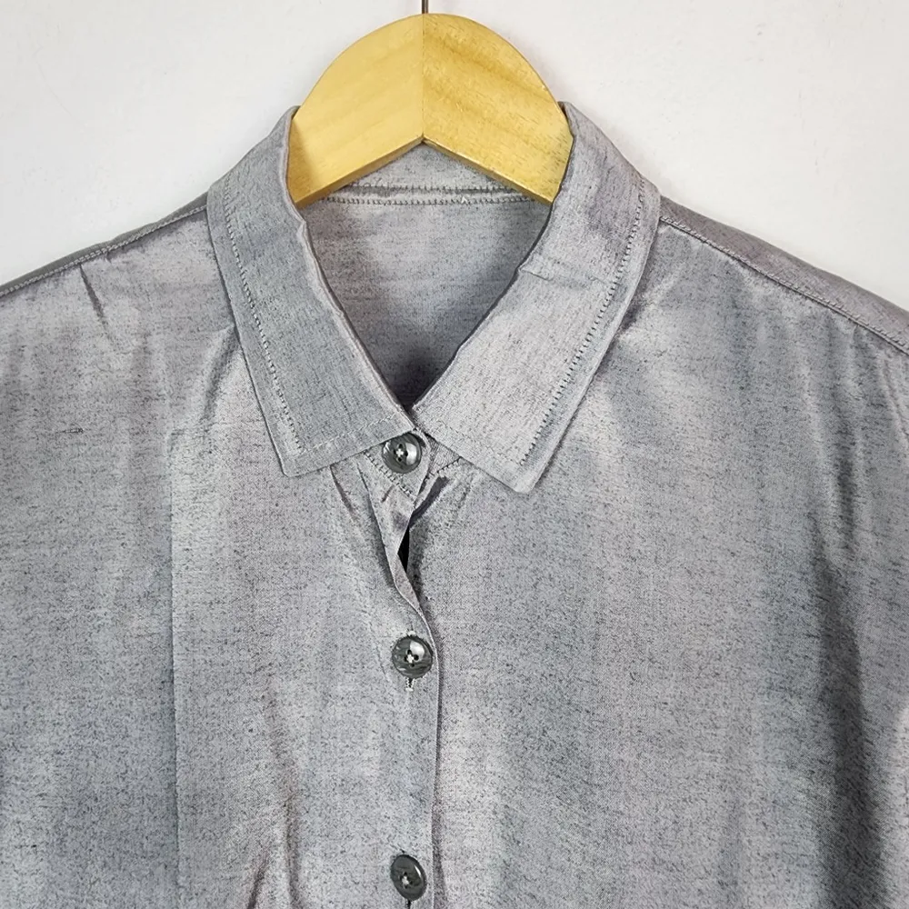 Camisa Feminina Brechó Anos 80 Prata Metalizada Viscose