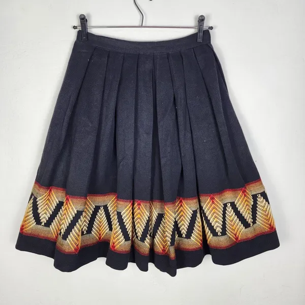Saia Vintage Anos 70 Bordada à Mão Brechó Cintura Alta