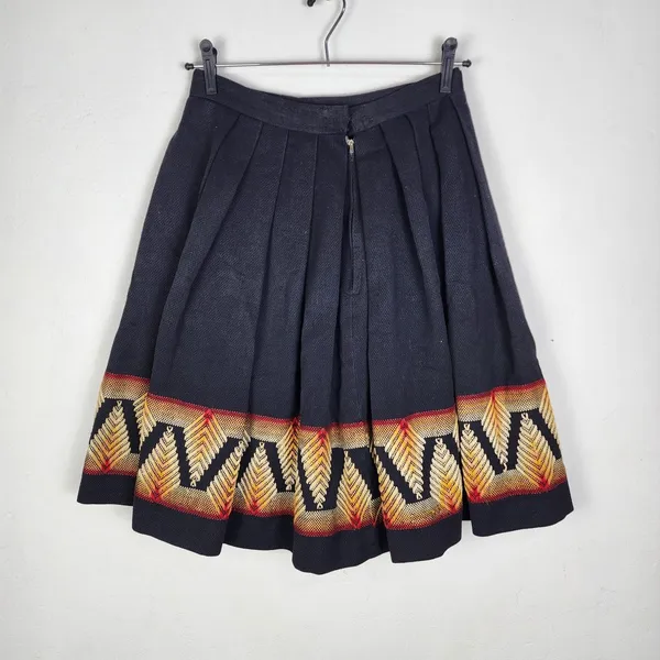 Saia Vintage Anos 70 Bordada à Mão Brechó Cintura Alta