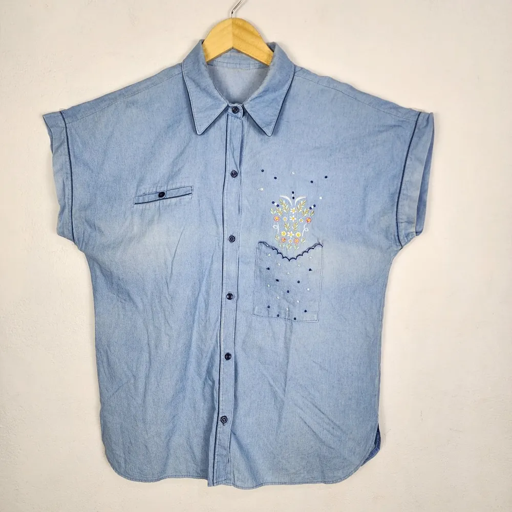 Camisa Feminina Vintage Anos 90 Azul Bordada Tamanho G